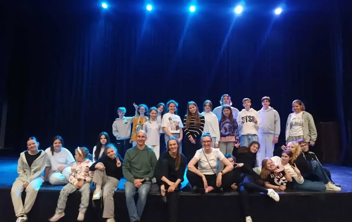 Zdjęcie do Wsp&oacute;lne warsztaty teatralne grup z Drawska Pomorskiego i Połczyna-Zdroju