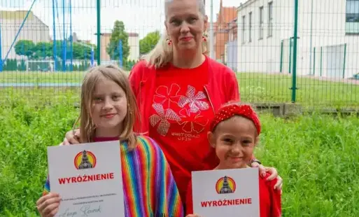 Zdjęcie do Nasi wokaliści wyr&oacute;żnieni podczas Festiwalu Piosenki Dziecięcej i Młodzieżowej &bdquo;Chodzieska Gontyna